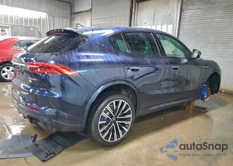 2023 Maserati Grecale Modena z USA, uszkodzony, nr VIN ZN682AVM5P7407701